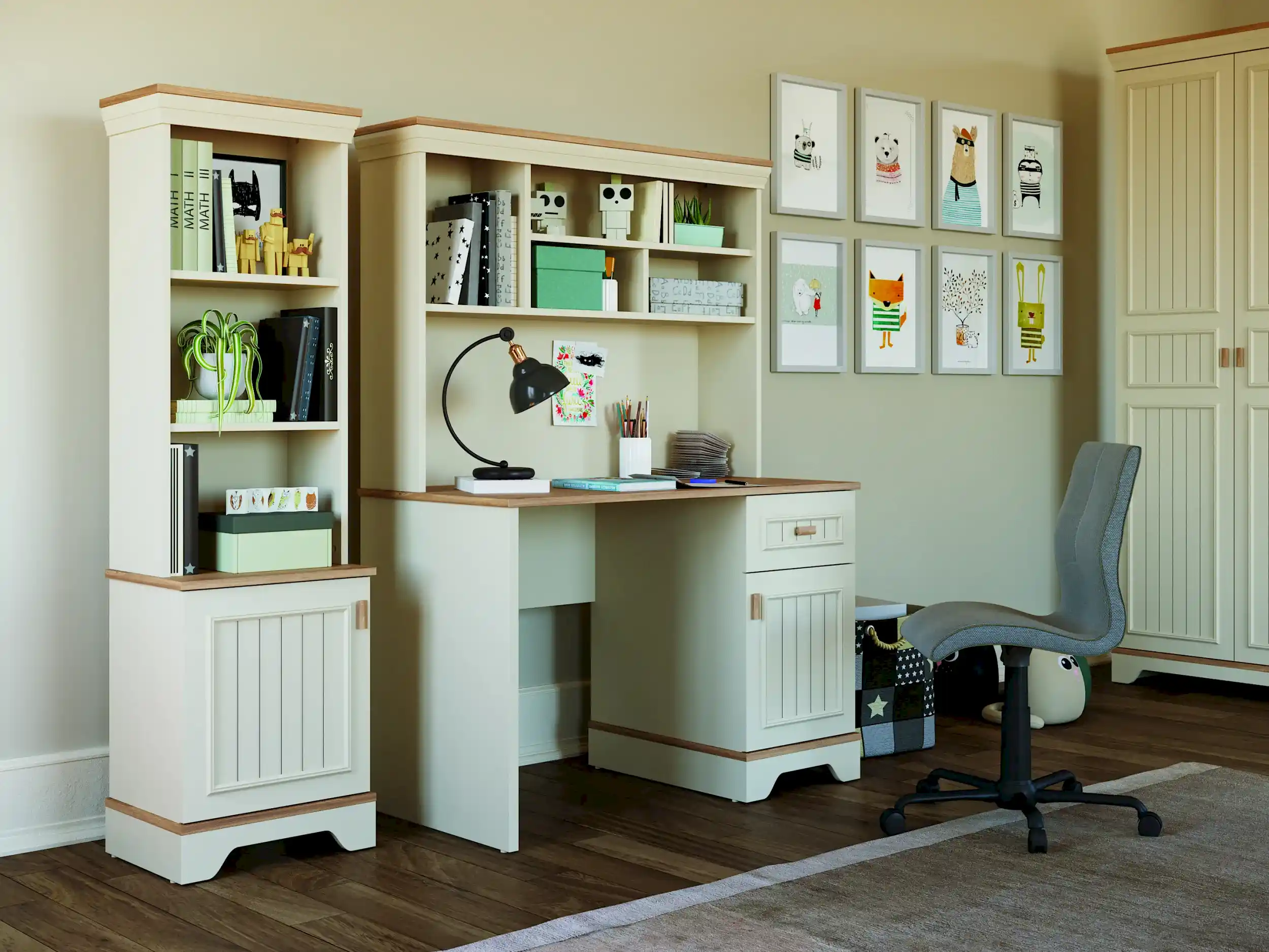 Desk Desk